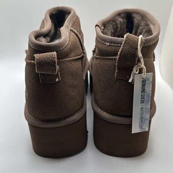 CUSHIONAIRE Women's Genuine Suede pull on platform boot +Memory Foam 8 TAUPE - Picture 4 of 7